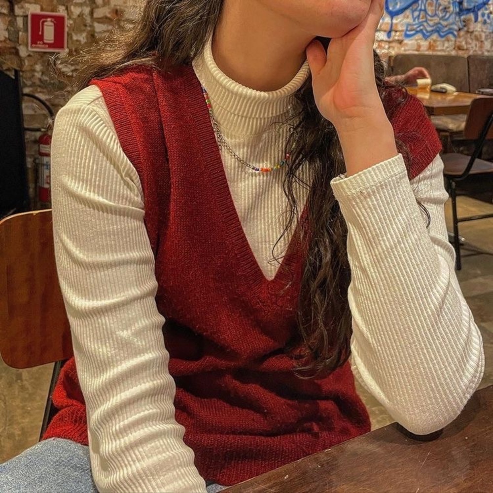 Preppy vintage burgundy scarlet red 100% wool academia sweater vest size medium - Picture 1 of 7